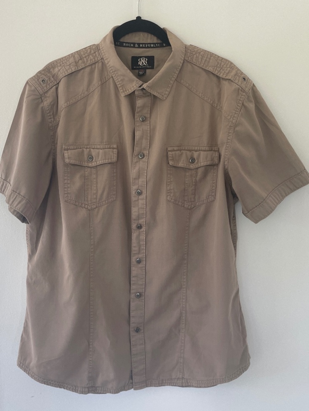 Rock & Republic Men's Short-Sleeve Button Up Utility Shirt